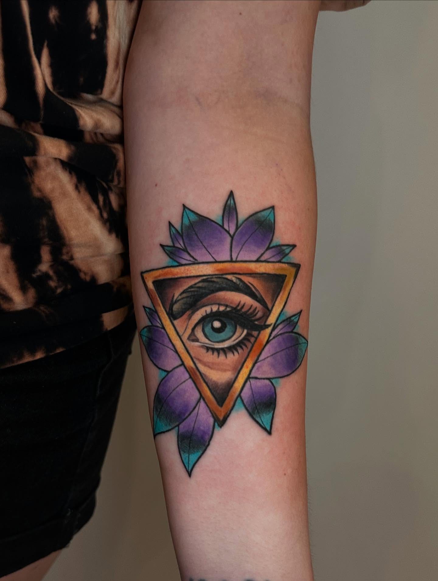 All-seeing eye